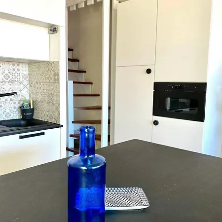Apartment Moderne Idealement Situe-parking Privatif-vue Exceptionnelle